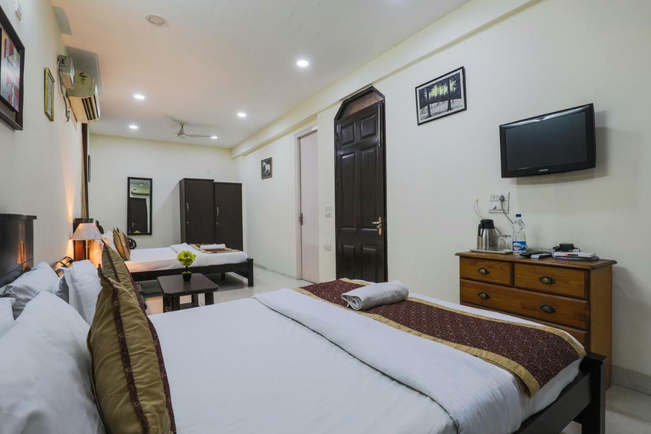Hermitage By The Cosy Hotels Near Lotus Temple New Delhi Exterior foto