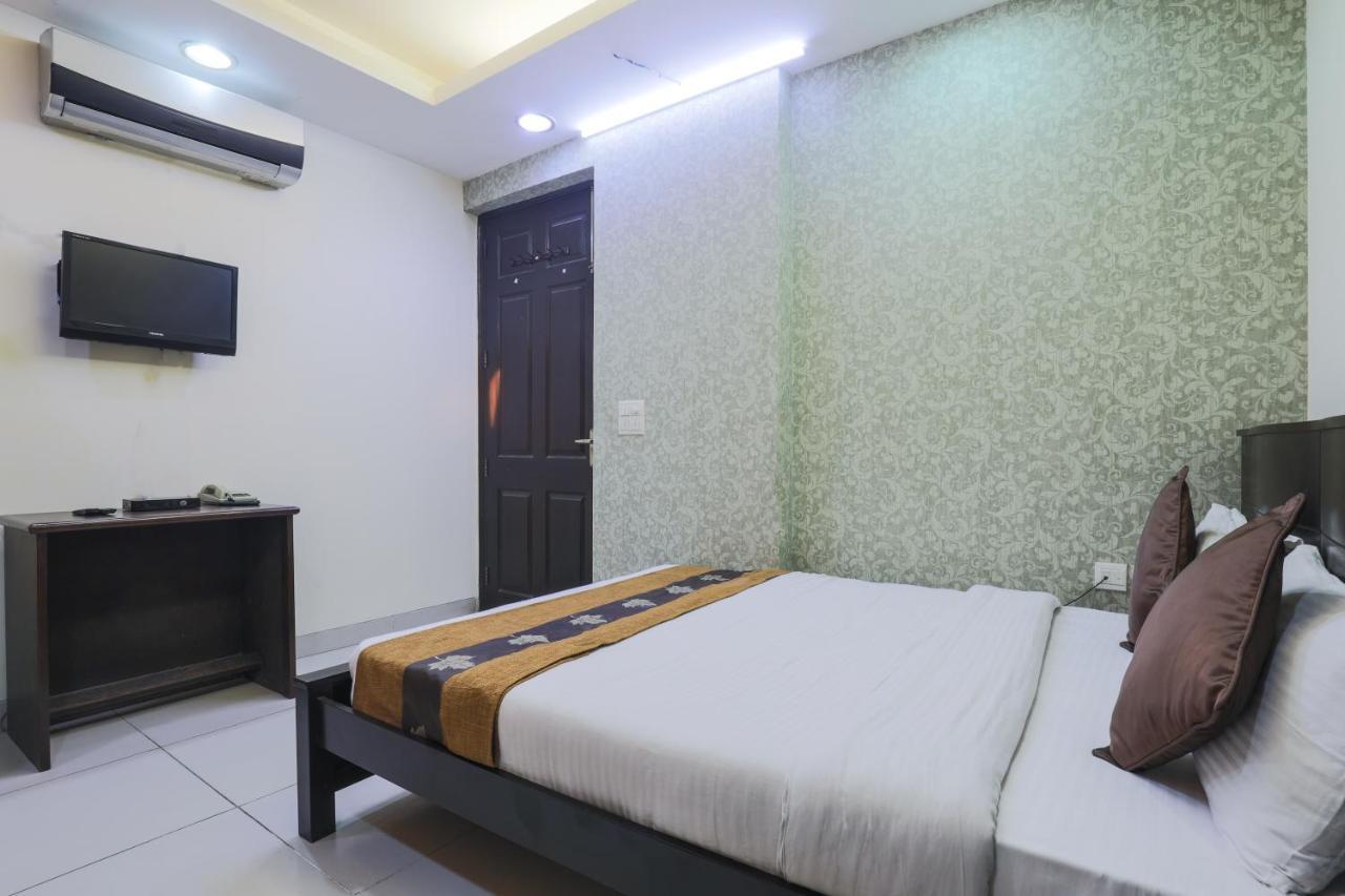 Hermitage By The Cosy Hotels Near Lotus Temple New Delhi Exterior foto