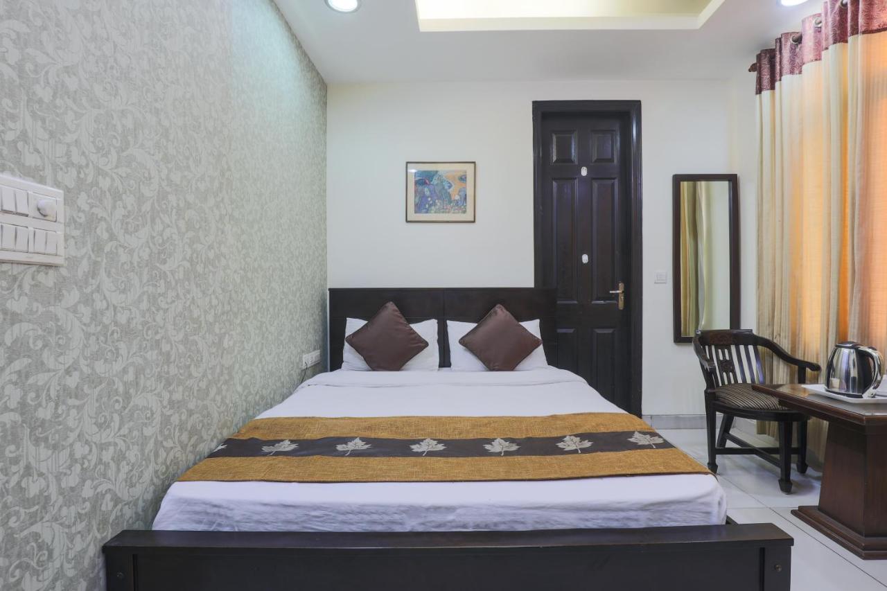 Hermitage By The Cosy Hotels Near Lotus Temple New Delhi Exterior foto